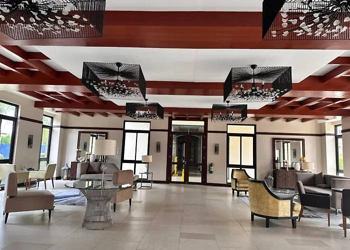 Cj Premier At Amalfi Oasis Near Sm Seaside Mall & Nustar Casino Hotel, *