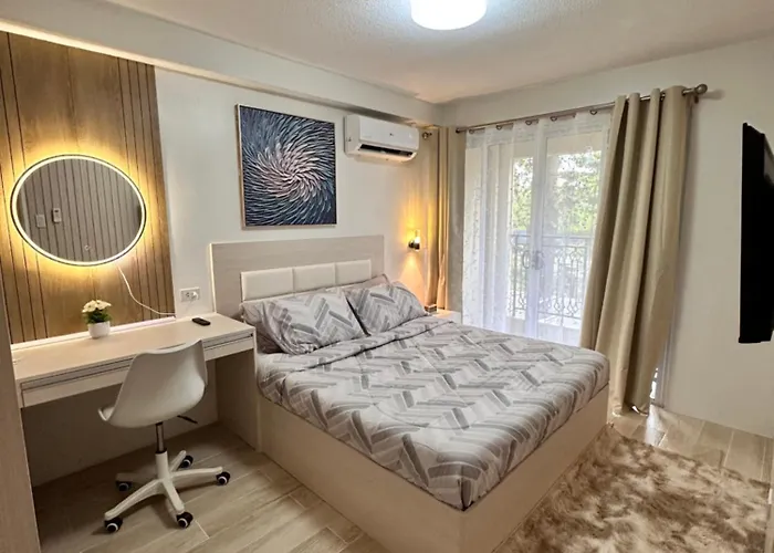 Apartment Cj Premier At Amalfi Oasis Near Sm Seaside Mall & Nustar Casino Hotel, *